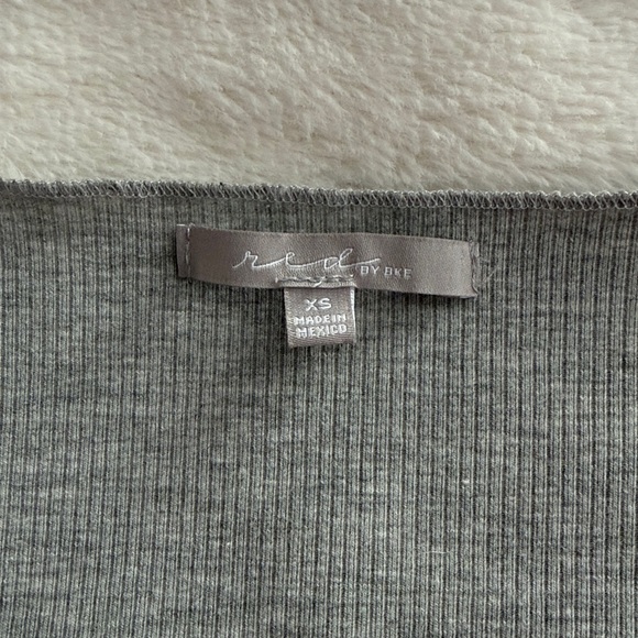 BKE Gray Ribbed Tank - Picture 2 of 5